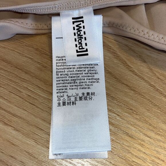 Wolford Mat de Luxe forming Strong shaping bodysuit XS C Cup in Powder NEW $230 - Picture 10 of 11